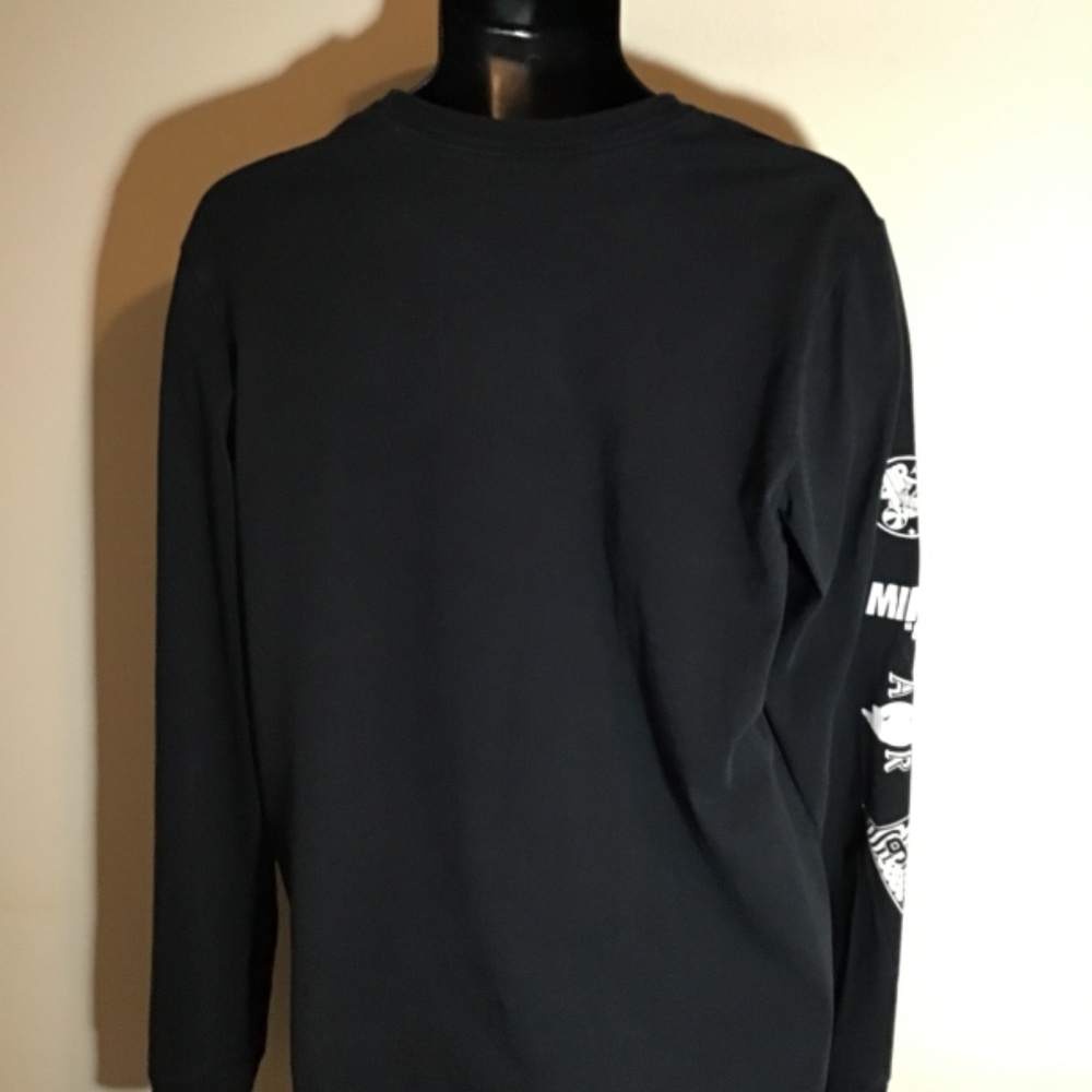 🔥#496 Jordan, unisex, large, see pics. 1 hole on left sleeve, good condition 😎 - Picture 6 of 8